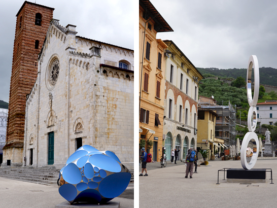 Sculptures à Pietrasanta avec son chien